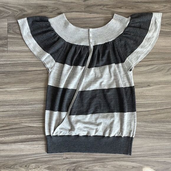 BCBG maxazria 100% Marino wool, off shoulder, open back, MED, like new! 1586 - Picture 12 of 13